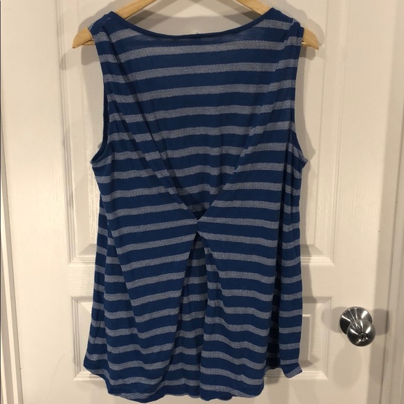 Old Navy Maternity sleeveless blue striped top. - Picture 4 of 4